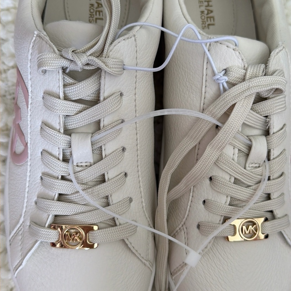 Michael Kors Women's Cream and Gold Sneakers